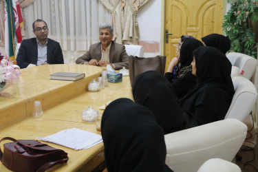 جلسه ای باحضور پزشکان مراکز خدمات جامع سلامت تحت پوشش شبکه بهداشت ودرمان شهرستان زهک درمحل دفترفرمانداری
