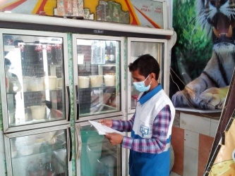 بازدید از مراکز توزیع مواد پروتئینی در سطح شهر زهک