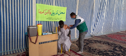 تزریق واکسن کرونا در مساجد شهر زهک